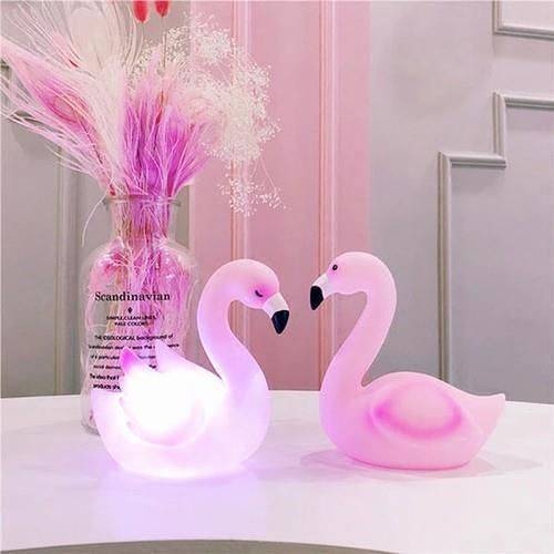 Rózsaszín flamingó éjszakai lámpa