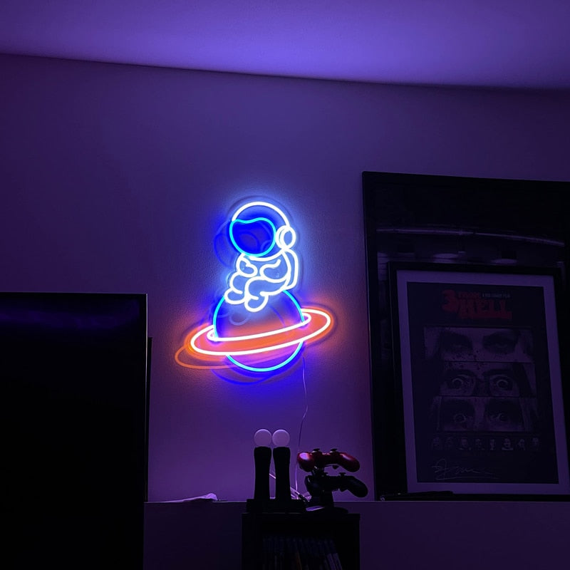 Űrhajós neon